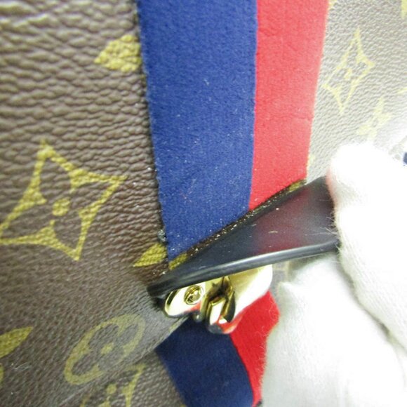 LOUIS VUITTON Brown Monogram Shoulder Bag - Picture 9 of 16